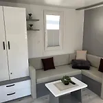 Διαμέρισμα Floating House Arena 3 *