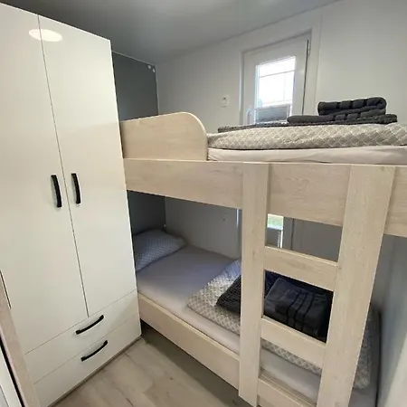 Apartmán Floating House Arena 3