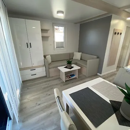 Lägenhet Floating House Arena 3 *