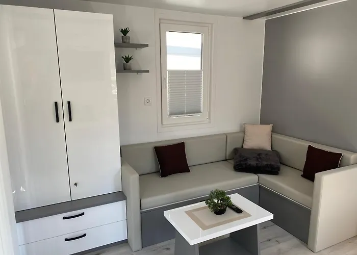 Appartement Floating House Arena 3 *