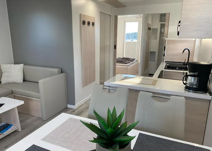 Floating House Arena 3