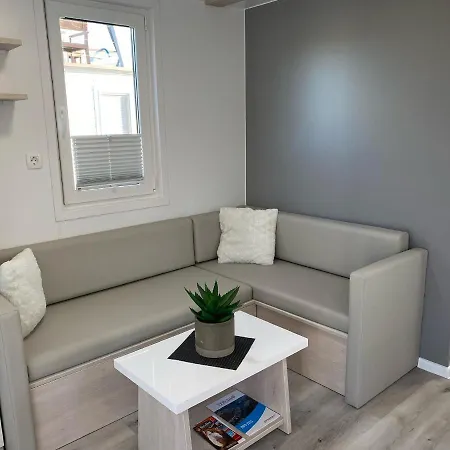 Floating House Arena 3